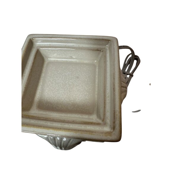 Scentsy Windsor Full-Size Warmer - Picture 7 of 11